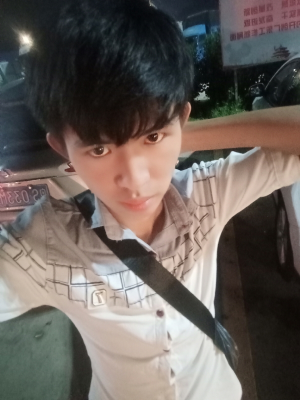 杨哥的第一张照片--关岭蓝颜知己交友网